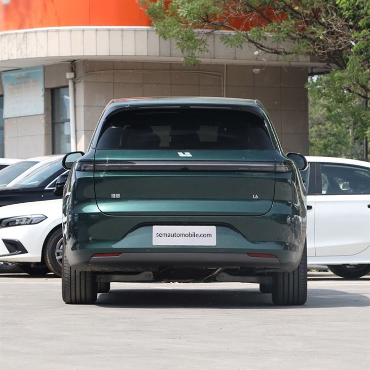 L6 Extended-range Luxury SUV